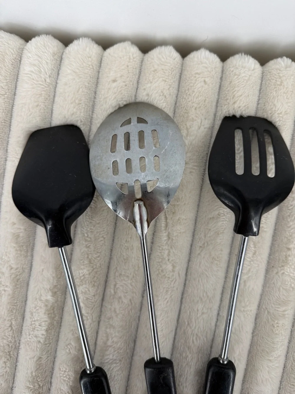 Vintage Black Kitchen Utensil Set - 3 Piece